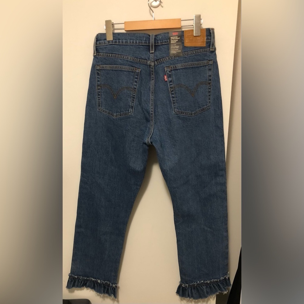 LEVIS WEDGIE FIT STRAIGHT RUFFLE HEM WOMENS DENIM HIGH RISE SIZE 31 CROP - Picture 7 of 12